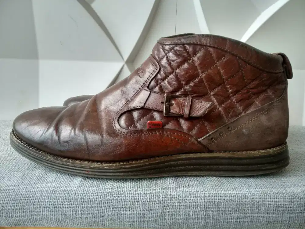 Kickers original size 43