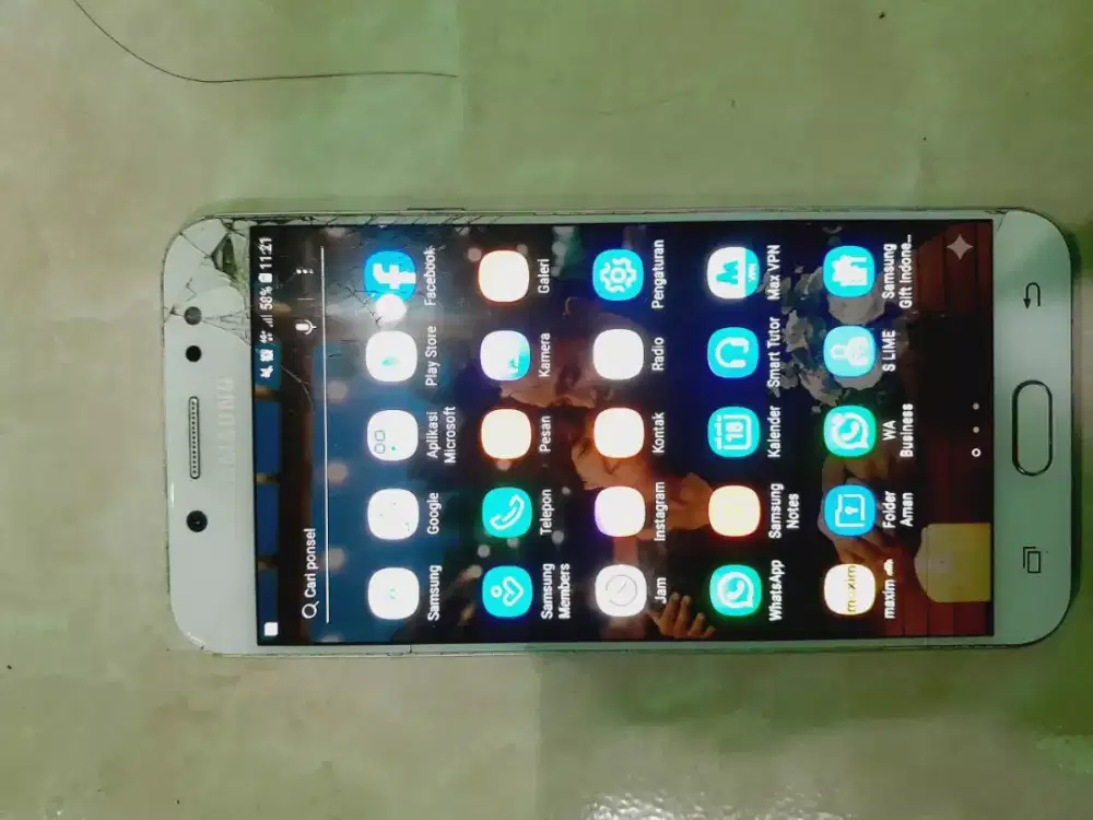 Dijual Samsung j7+
