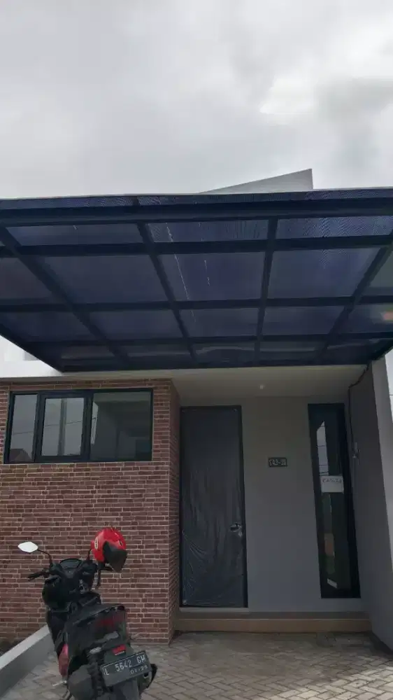 DI KONTRAKAN RUMAH HOOK