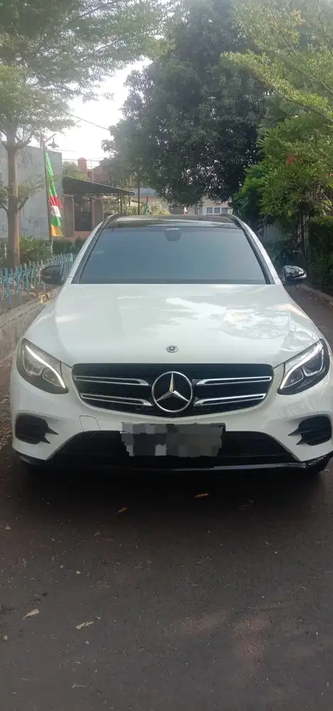Mercedes-Benz GLC200 2019 Bensin