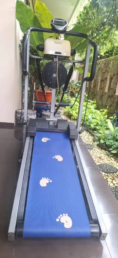 Dijual alat olahraga treadmill