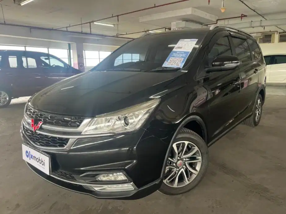 Wuling Cortez 1.5 CT L Bensin-AT 2021 Hitam