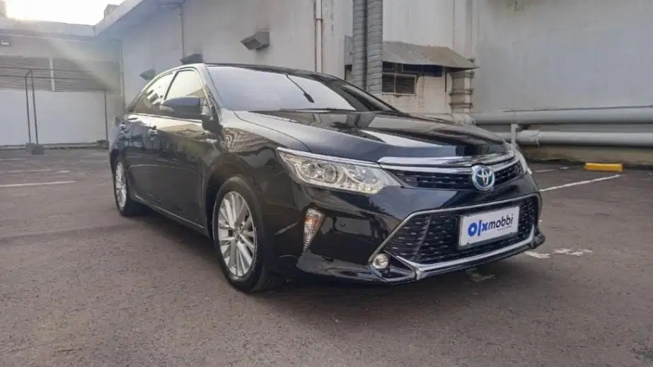 LOW DP Toyota Camry 2.5 Hybrid-AT 2016 SXO