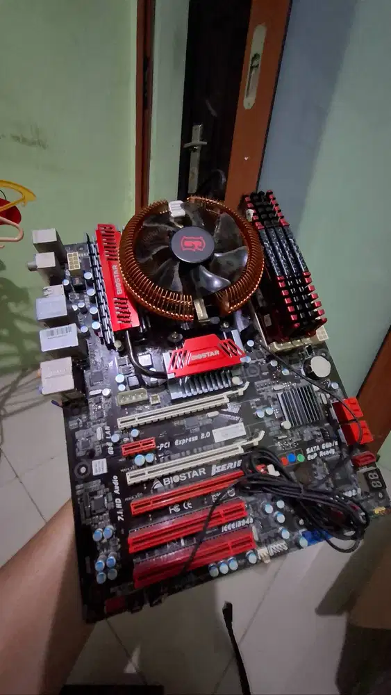 Motherboard Biostar TA990FXE Bundle