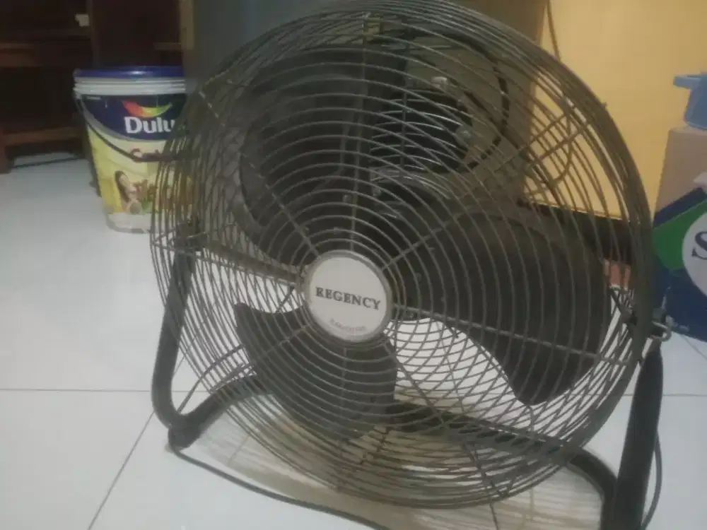 Kipas angin regency tornado