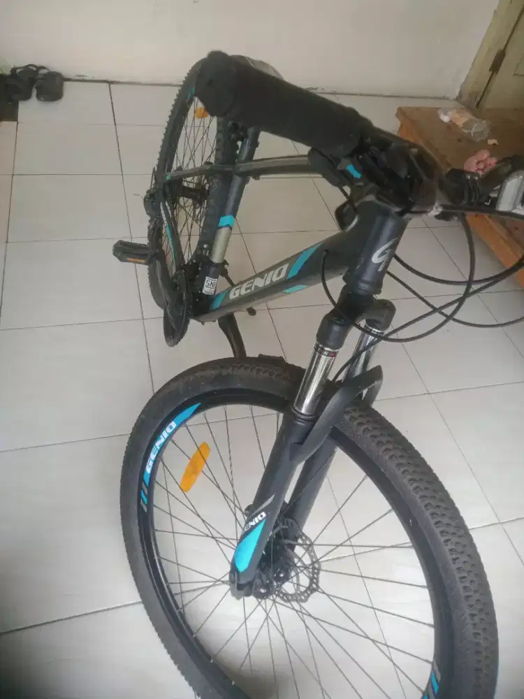 Sepeda gunung merk genio