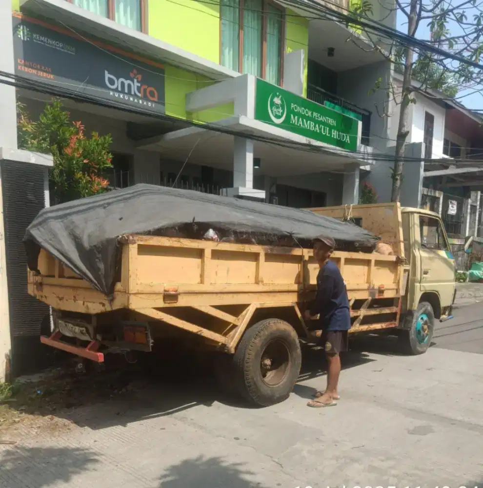 Jasa buang puing sampah proyek murah jual urugan terdekat
