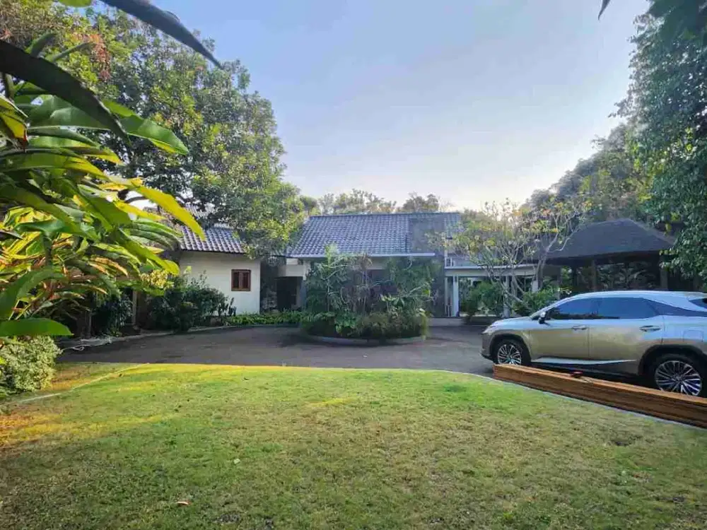 Dijual Rumah Mewah Lokasi Cilandak Barat lengkap dengan Pool  Jakarta Selatan