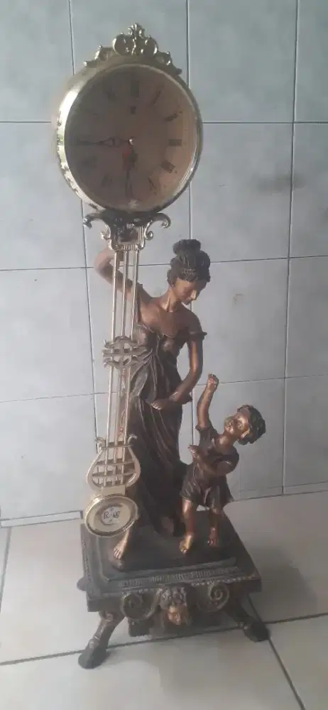 Patung Resin Romawi ibu dan anak kuno