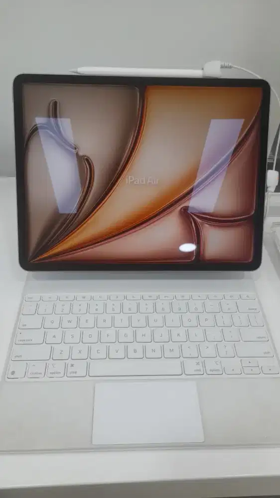 Ipad Air (model 13 inci)