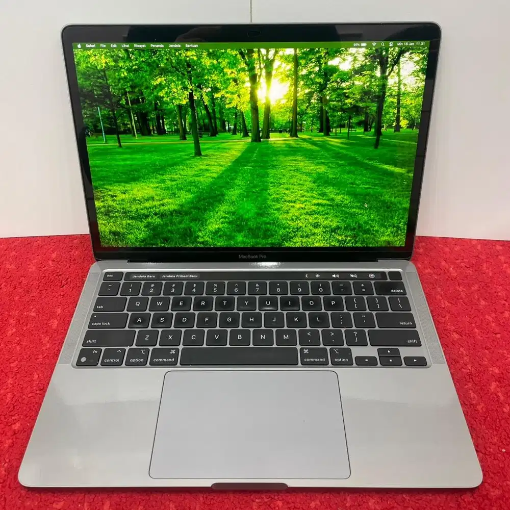 Macbook Pro 13 inch, M1  2020 MYD92