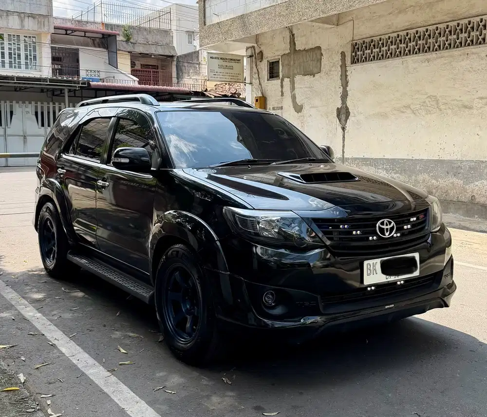 Toyota Fortuner 2014 VNT TRD M/T FullSpec