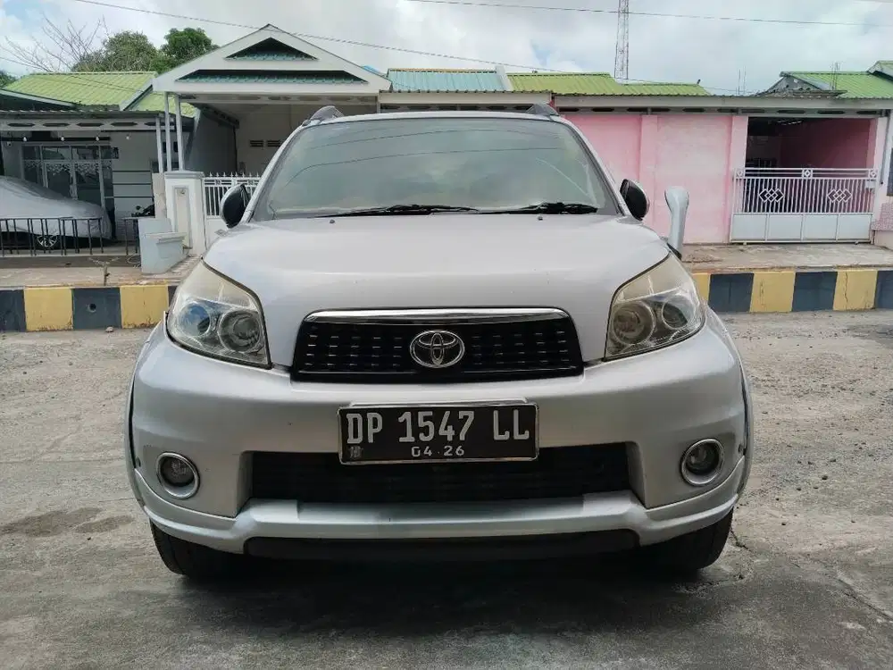 Dijual Mobil RUSH Type S tahun 2011