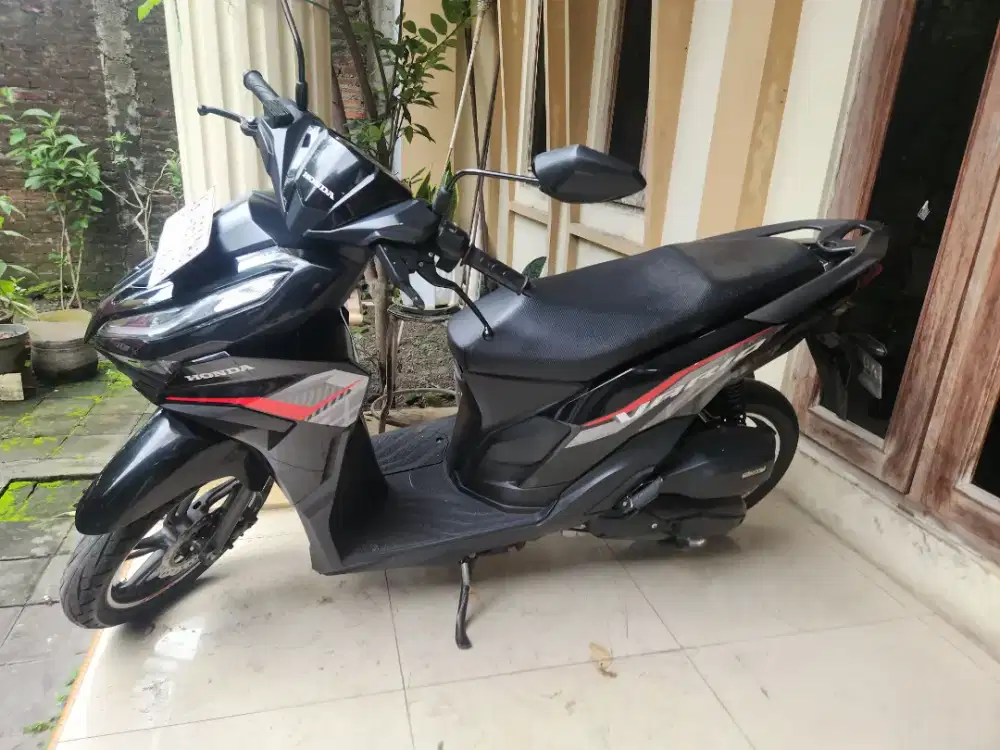 Vario 125 k2v hitam glosy 2022 Gbm