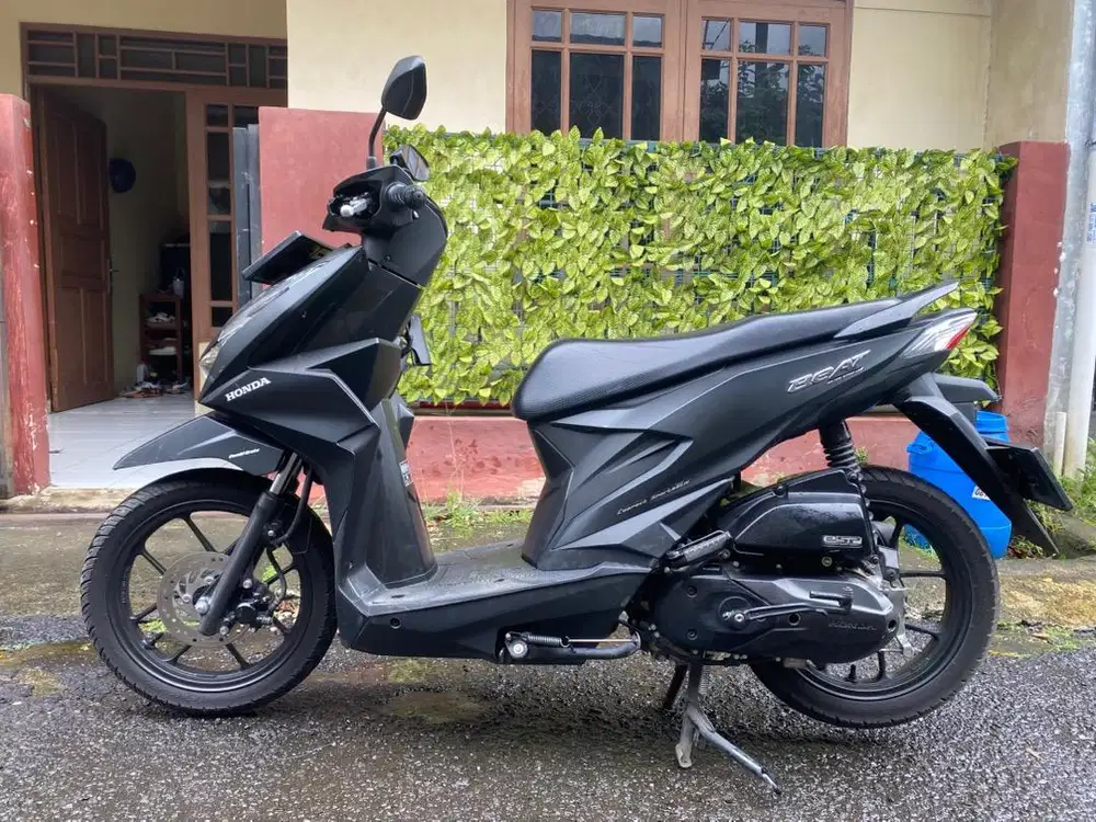 Dijual Honda Beat Deluxe 2022 Low KM