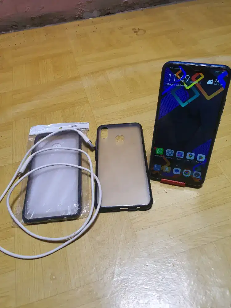 Huawei Nova 3i RAM 4/128Gb DualSIM 4G LTE