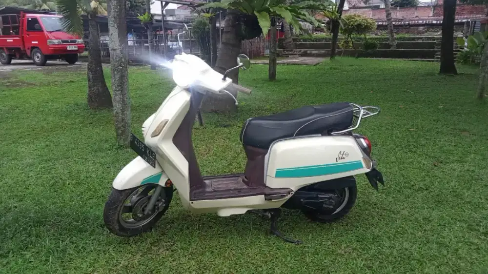 Benelli Seta 125 / Zenzero 125 2018 – Scooter Italy Langka