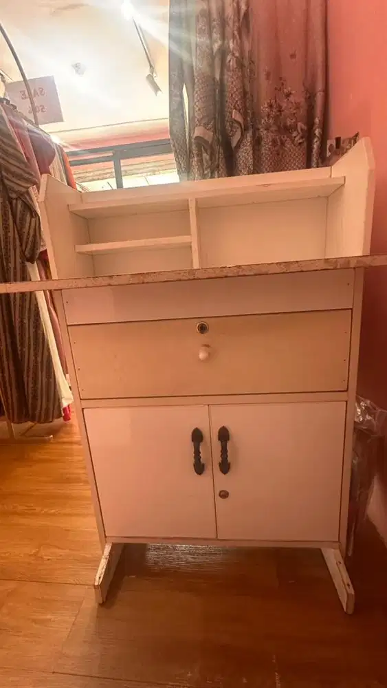 Jual meja belajar/meja laptop/meja  kasir mini second