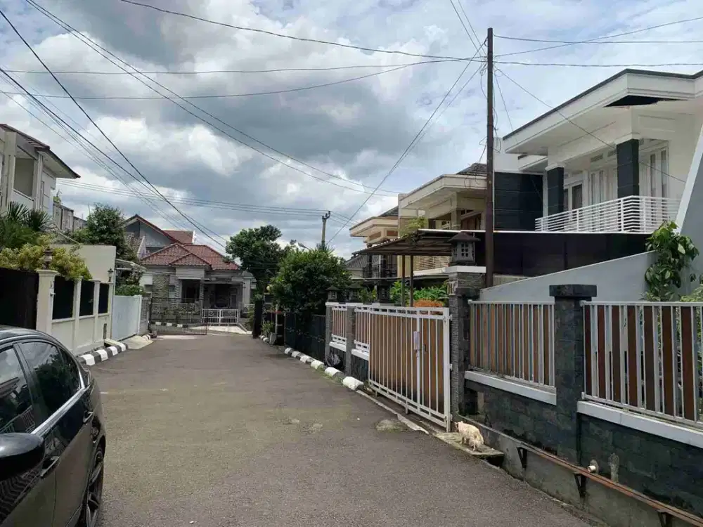 Dijual rumah mewah murah dari harga pasaran! lokasi nyaman & strategis. (VIA LELANG)