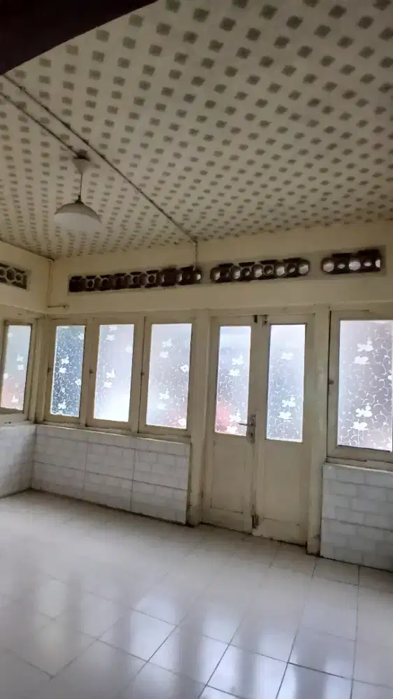 Rumah Matraman dekat Jakpus, murah, luas dan strategis, bisa bulanan