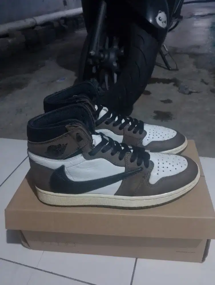 Sepatu second nike jordan travis scott jack kaktus size 42 original