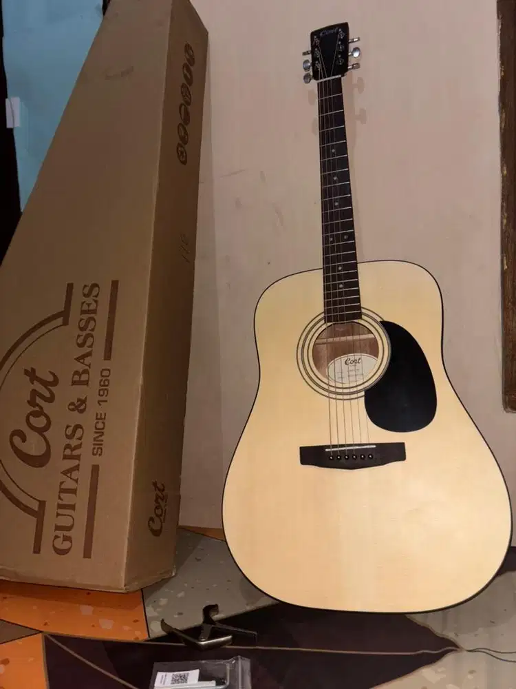 GUITAR AKUSTIK CORT