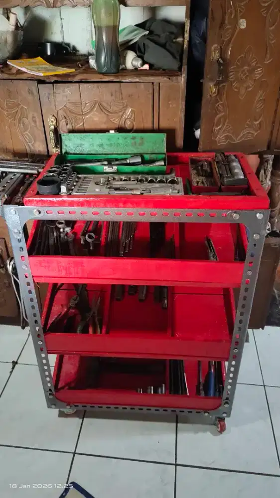 Servis motor panggilan