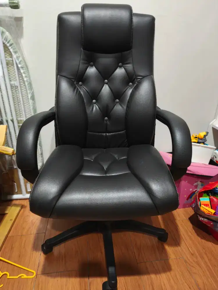 Kursi direktur Ergotec