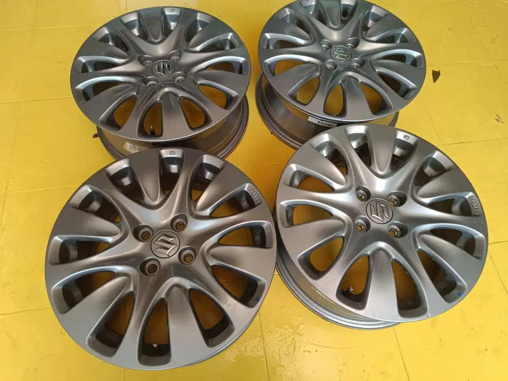 Velg R16 Suzuki Baleno Hatchback 2019 Seperti Baru Untuk Semua Mobil