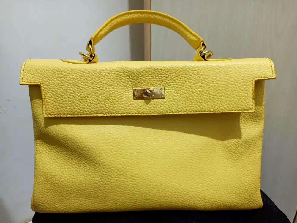 Tas Hermes wanita besar