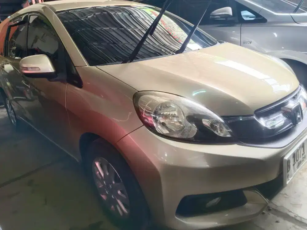 Honda mobilio e at 2014