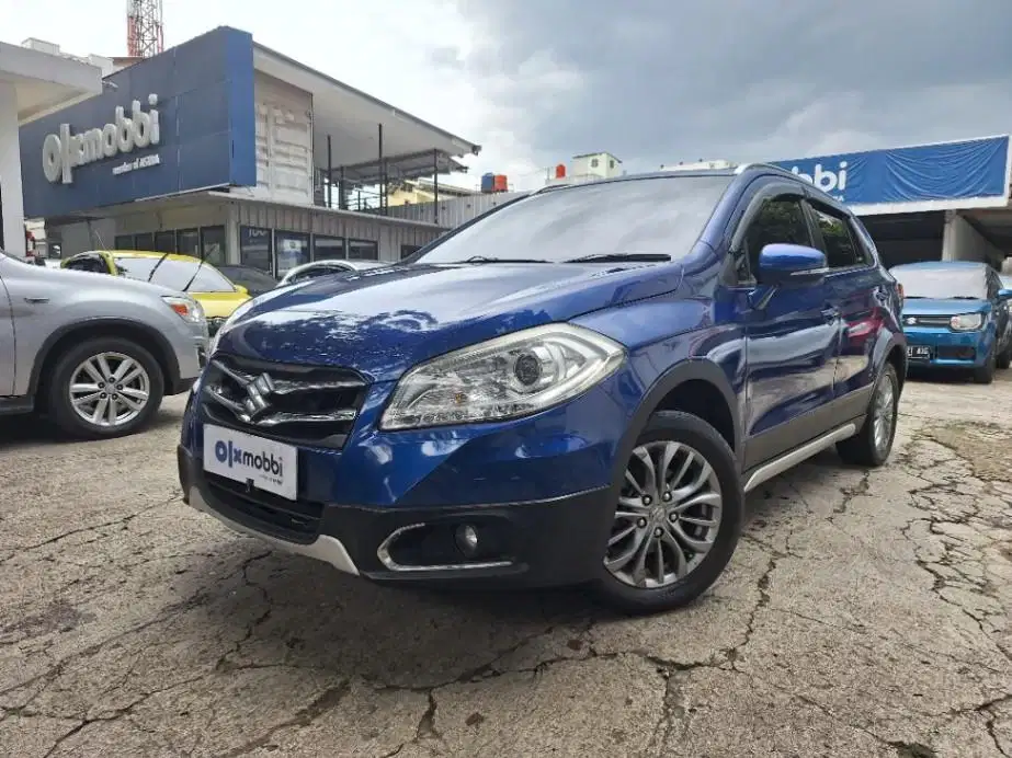 DP MURAH Suzuki SX4 1.5 S-Cross Bensin-AT 2017 Biru CEYYB