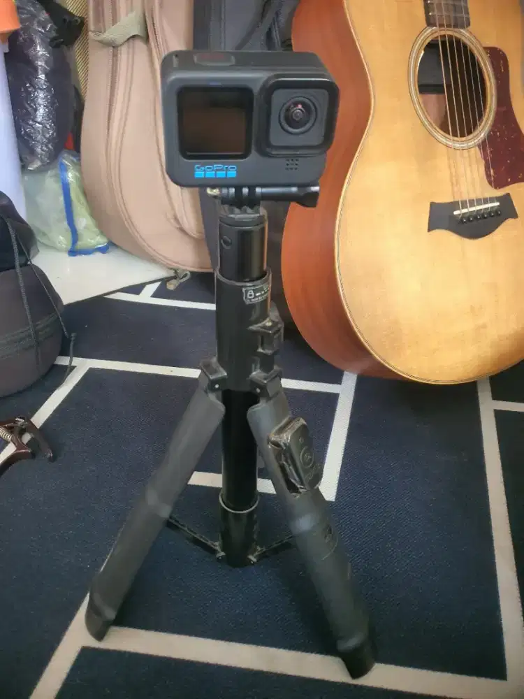 GOPRO 11BLACK+TRIPOD