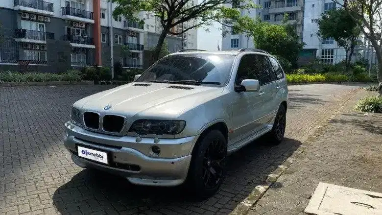 Pajak Panjang - BMW X5 3.0 Bensin-AT 2002