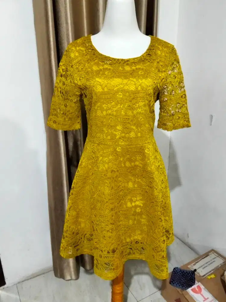 PRELOVED Dress Brukat mewah cantik