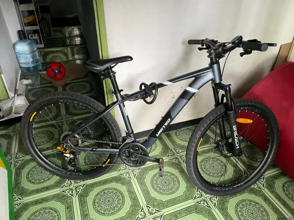 Sepeda gunung UNITED MTB 27.5.