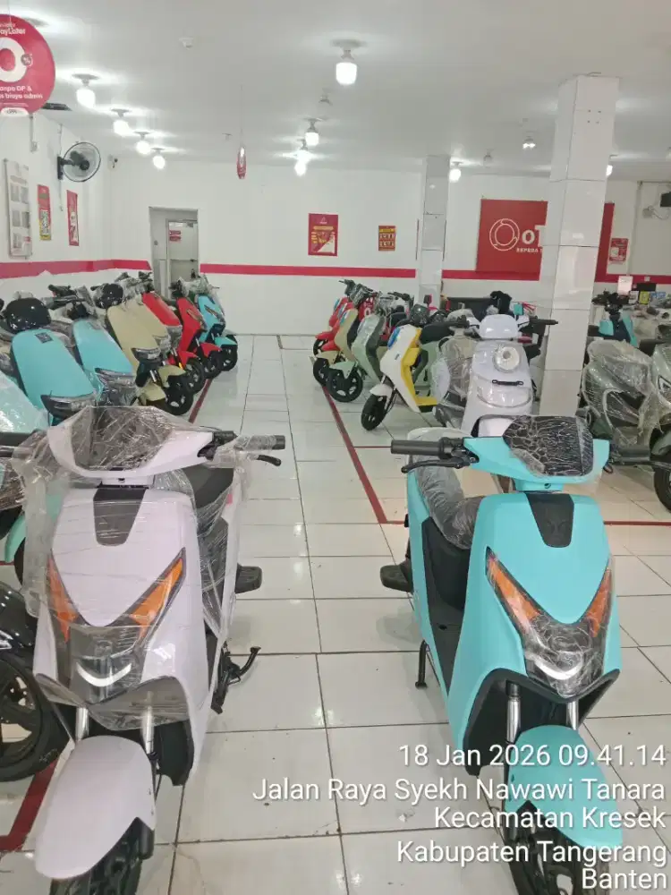 Otobot Uwinfly kresek