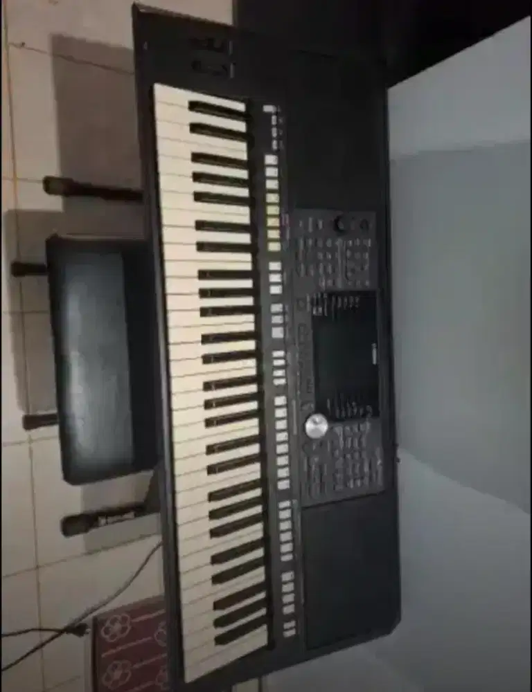 Jual keyboard Yamaha psr s950
