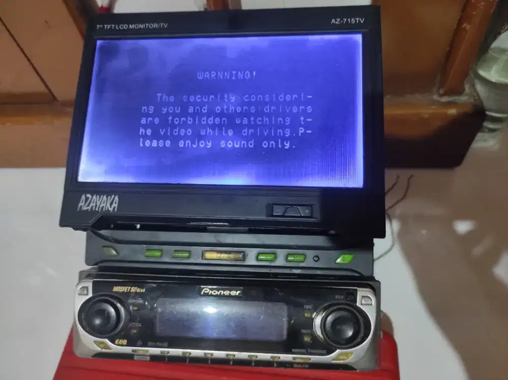 Tv lipat fleksibel mobil dan tape pioneer