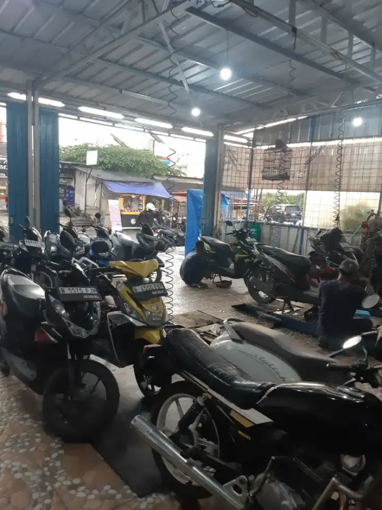 DI BUTUHKAN MEKANIK MOTOR