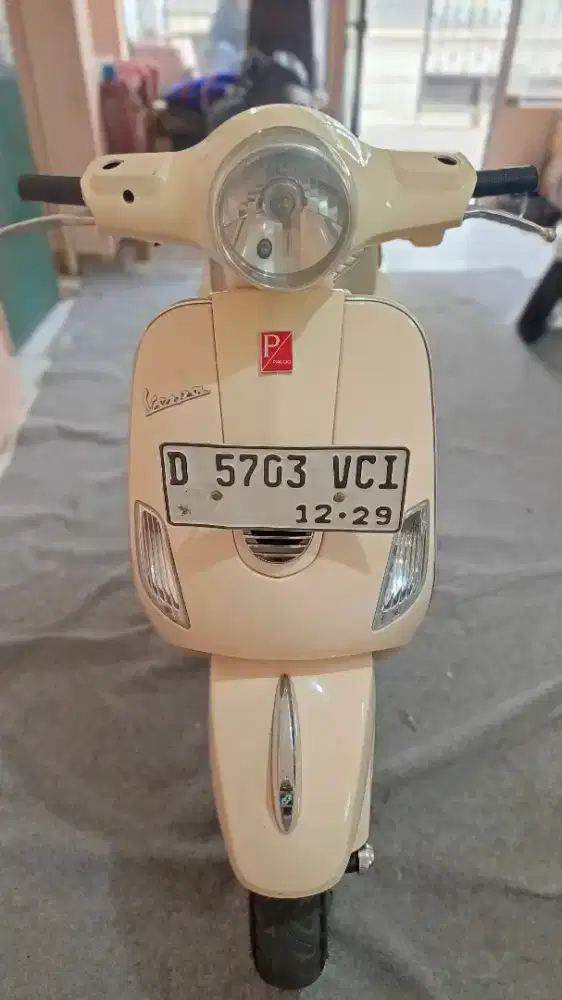 Vespa matic lx 125 (Mulus Terawat 90%)