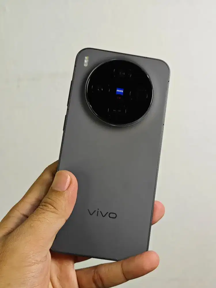 Vivo x300 garansi 2 tahun