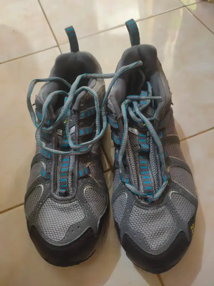 Columbia hiking original size 40