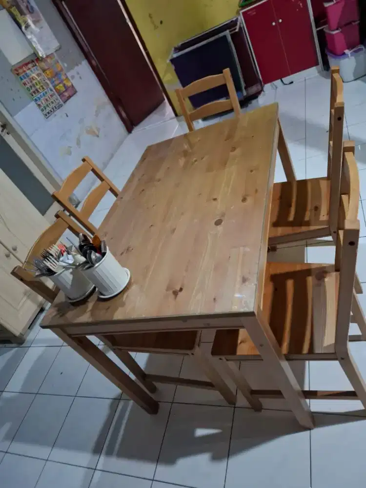 Meja Makan Ikea