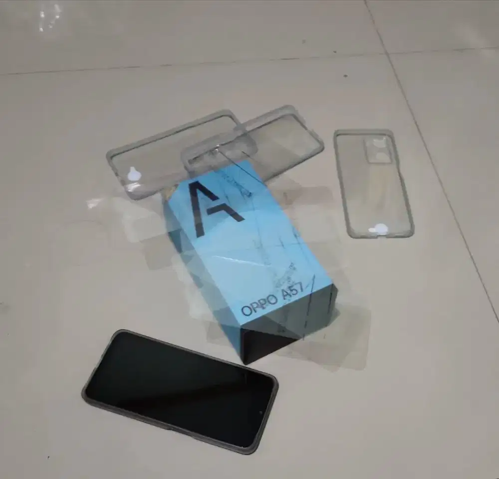 Hp Oppo A57 Kondisi masih Mulus Komplit