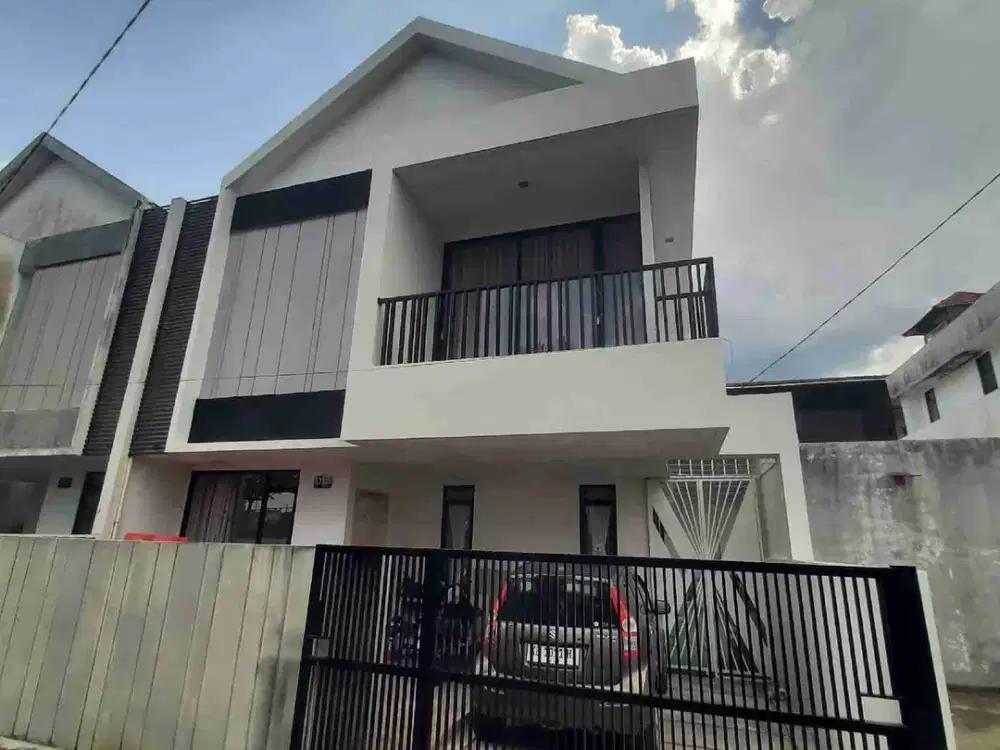 Dijual rumah Jl. Sui Raya Dalam Komp. Grand River Residence