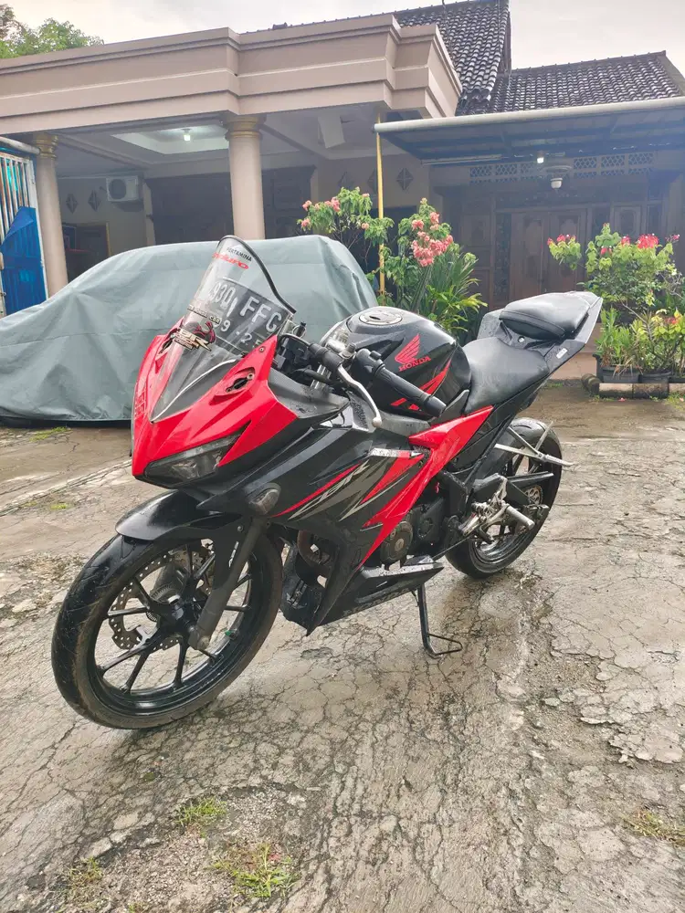 (forsale) Honda CBR 150cc 2019 SIAP PAKAI