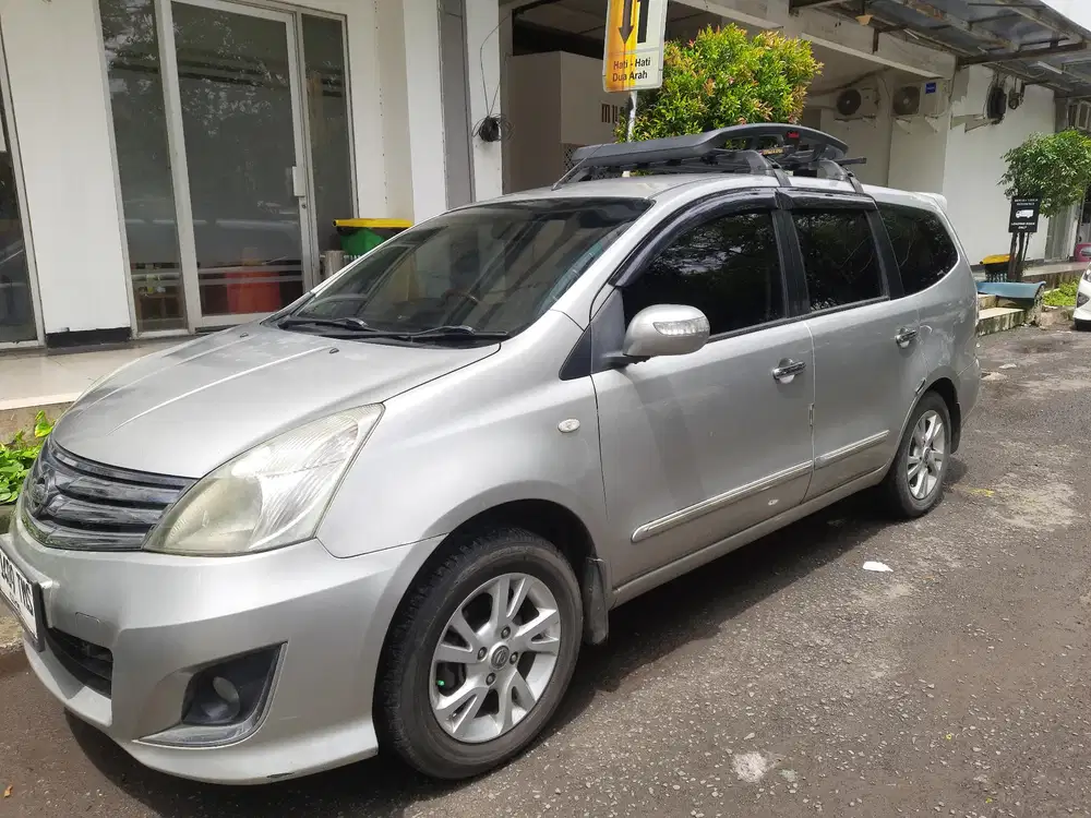 Nissan Livina 2013 Bensin