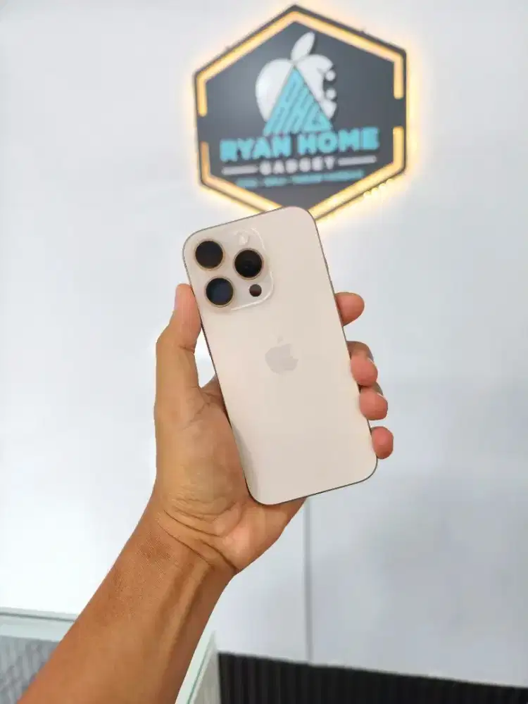 Iphone 16 Pro 128GB 2 Minggu Pakai
