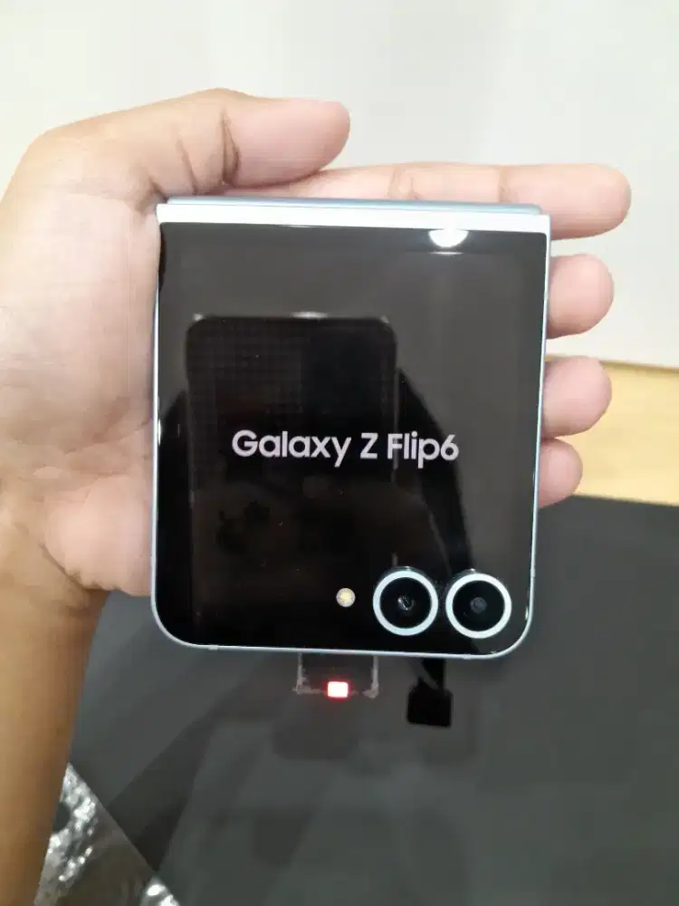SAMSUNG Z FLIP6